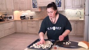 Сухарики панировочные для различных блюд. Панировочные сухари используются в кулинарных рецептах.