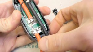 Utrai 2500A Car Jump Starter - inside the protection box