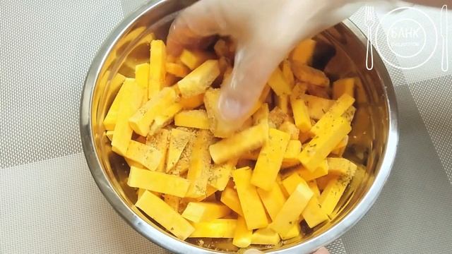 Готовлю всю осень! Быстро и вкусно! Тыква запечённая в духовке по-деревенски. Самый простой рецепт. смотреть онлайн