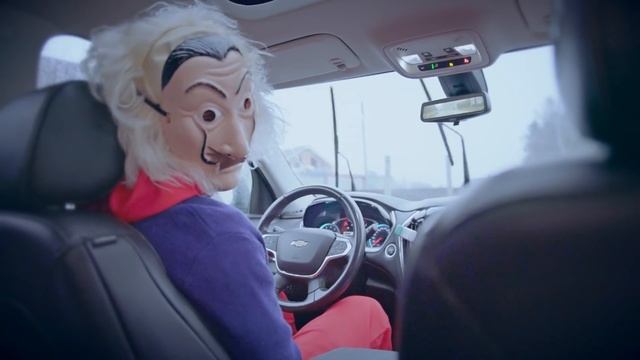 МОЯ ПРИЕМНАЯ семья ХЕЙТЕРОВ! Два брата хейтер и ведущий игры в кальмара! смотреть онлайн