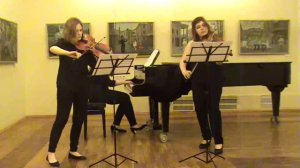 Клоуны.  На Вернисаже Валерия Комарова.