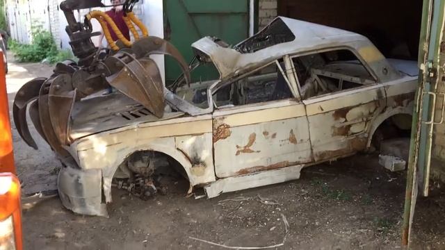 Как выкинуть машину из гаража... смотреть онлайн