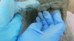 Сказочный домик из старого ведра и цемента