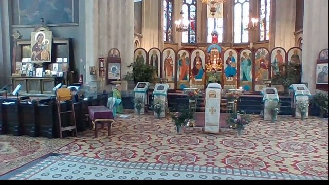 Вечерняя служба. День Святой Троицы. 07.06.2020 смотреть онлайн