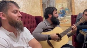 чеченская песня на гитаре ?проста бомба ???