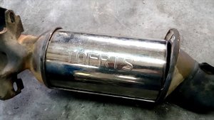Удаление старого катализатора замена на пламегаситель воронкообразного типа на Citroen C4