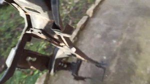 Верхняя поперечина на Пассат Б3. Рамка фар на Пассат Б3. Телевизор на Пассат Б3. Кузовные запчасти.