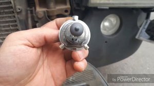 Скания замена лампы фары , всего за один час.