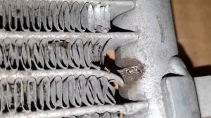 Лада Largus замена радиатора кондиционера,ремонт ходовой части