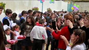 Гамид Рамазанов поет,на последном звонке 2015г.УМГ