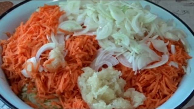 Кабачки по-корейски на зиму - простой и вкусный рецепт смотреть онлайн