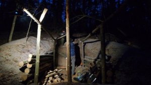 ПОХОДНЫЙ ОПТИМИСТ помогает строить ЗЕМЛЯНКУ | Ночуем в МИНУС без ПЕЧКИ | Выпал первый СНЕГ