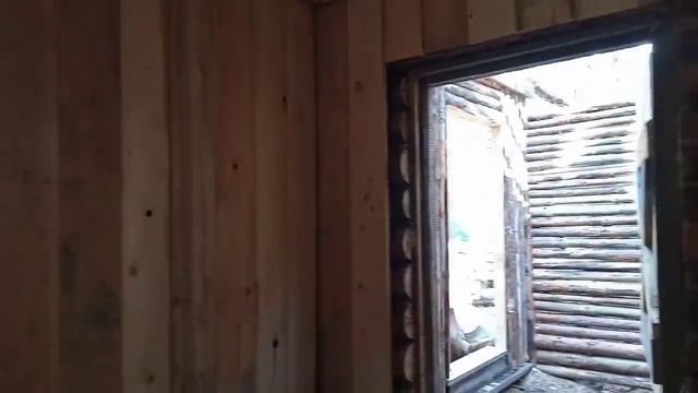 ОГО! Тут целая куча ДОБРА. Для стройки ИЗБЫ это КЛАД! Не зря пошёл к озеру. смотреть онлайн