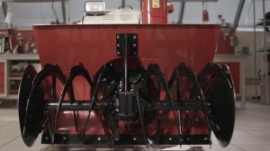 Гусеничный снегоуборщик CAIMAN EDO 43H