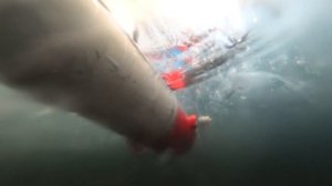 запуск торпеды под лед . launching torpedoes under the ice