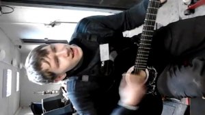 Руки в верх мягкий шелк простыней