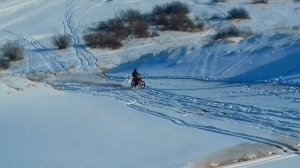 Как кросс прет в гору зимой