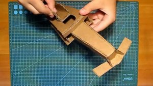 Как сделать гоночный болид из картона.