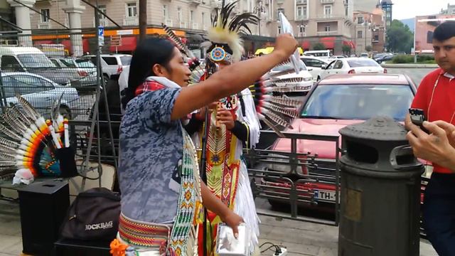 Прогуляться в небесах Современная Индейская музыка смотреть онлайн