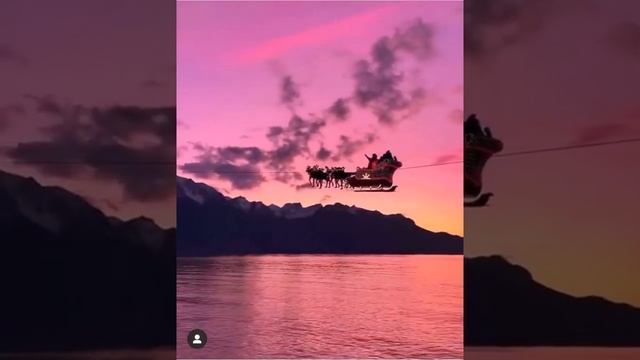 Santa Claus on his flying sleigh, Санта Клаус с оленями в Швейцарии над озером, Тимати Самойлова