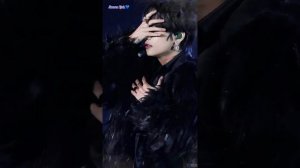 Чёрный лебедь!  Фотосессия парней ! Ким Тэхён и Чон Чонгук… Лео - перевод.