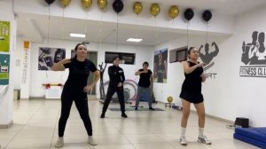Зумба для похудения. Zumba для начинающих. Зумба биі.