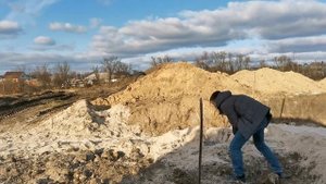 Грунтобетон резко повысил несущую способность грунтов оснований.