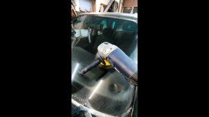 Как снять водный  камень со  стекла?