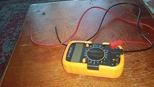 Цифровой мультиметр тестер DT-830LN