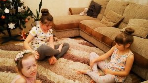 Самый Cмешной Йога Челлендж - попробуй не засмеяться. Детские видео./ Yoga Challenge for Kids