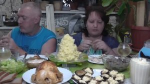 MUKBANG RUSSIA|ДОЛГОЖДАННАЯ ПЮРЕШКА| КУРИЦА ДУХОВАЯ|ГРИБЫ ЛЕСНЫЕ| БАКЛАЖАНЫ С СЫРОМ И ЧЕСНОКОМ|МАЗИ