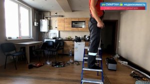 Угловая раздвижная перегородка - зонирование кухни и комнаты