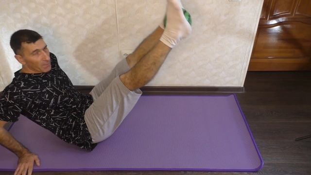 ? Сожгут Жир на животе и сделают красивый пресс - простые упражнения с мячиком ? смотреть онлайн