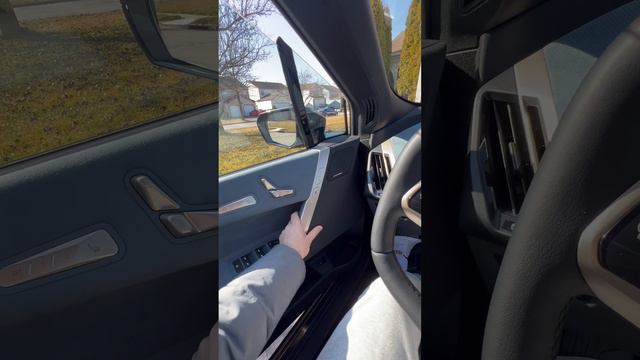 BMW iX 50 это жесть