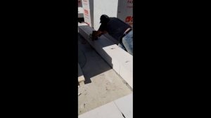 Штроба в газобетоне с помощью фрезера