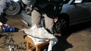 Как убрать внутренние пятна на фарах.Разбираем фару на Toyota Allion