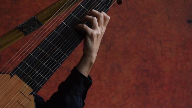 Robert de Visée: La Conversation - Allemande for theorbo смотреть онлайн