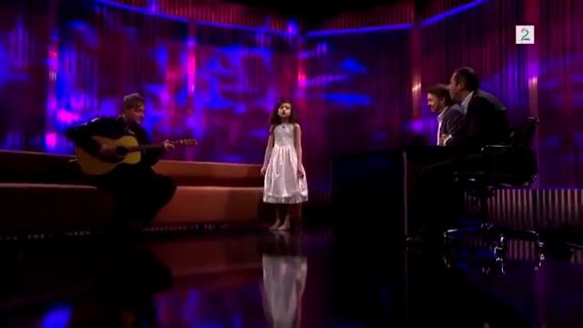 Семилетняя девочка прекрасно поёт смотреть онлайн