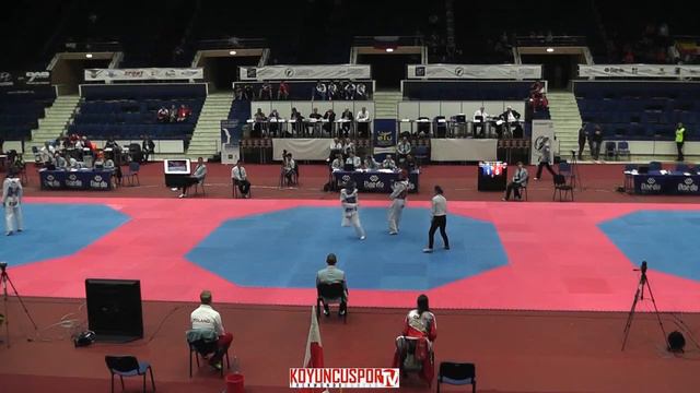 68kg Semifinal Karol Robak (POL) vs (ESP) Longobardi, R. Eduardo (-21 European TKD Champ. 2015) смотреть онлайн