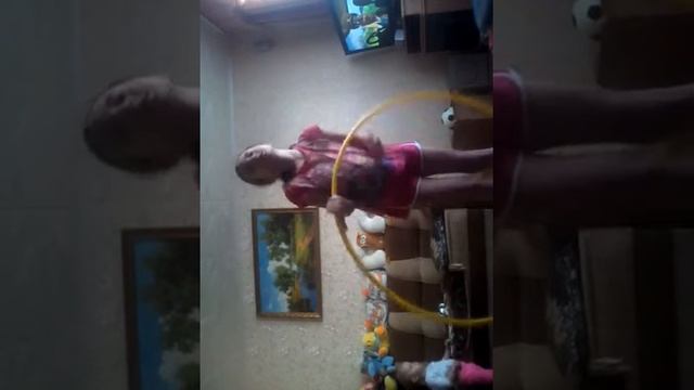 Как научится крутить обруч на руке и на шеи смотреть онлайн