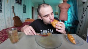 МУКБАНГ НАРЕЗКИ ЛУЧШЕЕ - ЯИЧНИЦА / ГРЕЧКА КАША / КОЛБАСА / САЛАТ / Mukbang АСМР 28. 08. 2024