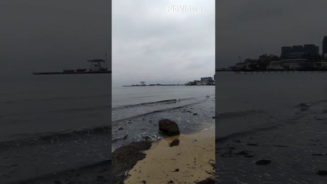 Анапа. Центральный пляж. Набережная Черного моря. Обстановка на пляже погода сегодня 15 декабря 2023