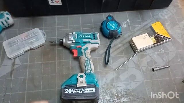 винтовёрт шуруповёрт от компании Total . спустя год эксплуатации в небольшой мастерской смотреть онлайн