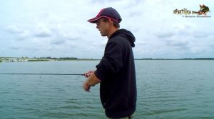 Крупный окунь на "крылатый джиг" с первого заброса!