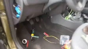 Трекер МониторингАвто на Renault Duster