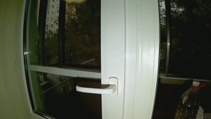 Если ваша балконная металлопластиковая дверь открывается от ветра, ЕСТЬ РЕШЕНИЕ..