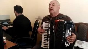 овози Акардиён