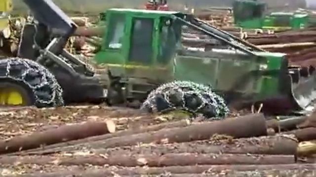 Лесная техника John Deere удивляет