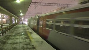 Служебный рельсовый автобус РА-111 (ПЧМ Вязьма) отправился с 1-го пути.