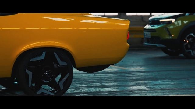 Un Clásico Coupe De 1970 Ha Renacido En Toda Su Gloria смотреть онлайн